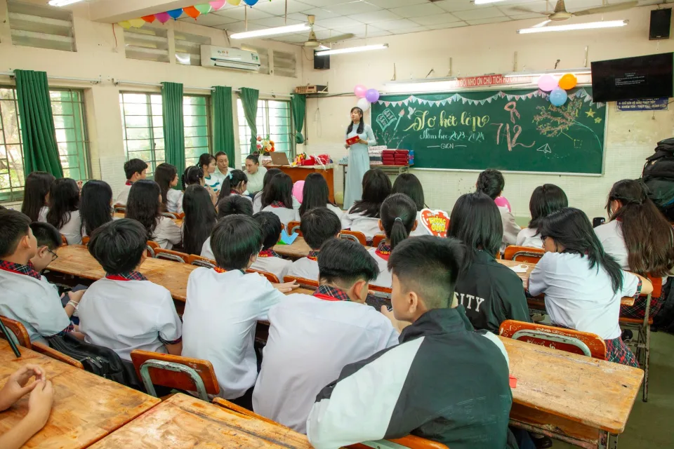 Các khoá học tại Lớp Toán Cô Nga